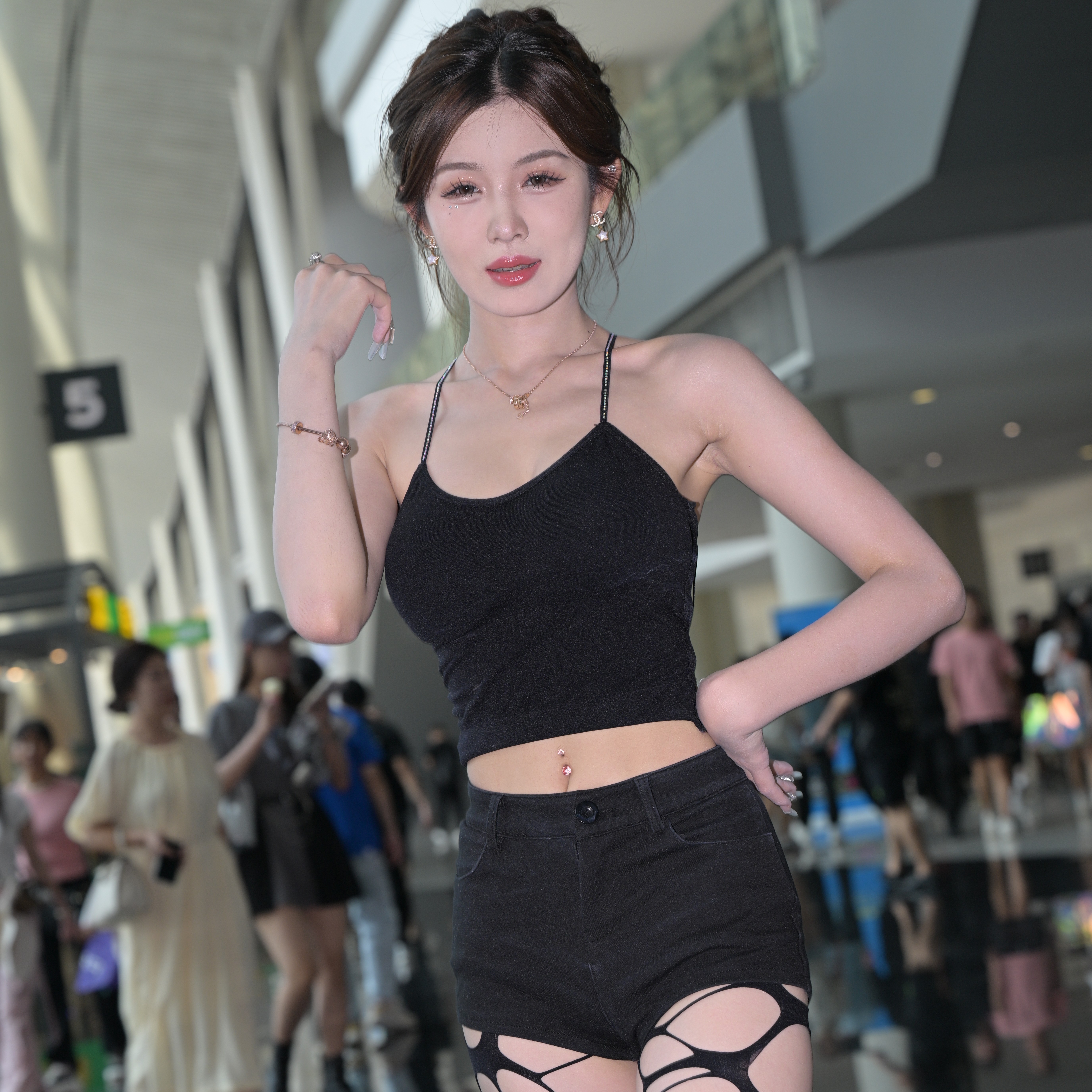 小雯baby黑吊带163p-3.44G