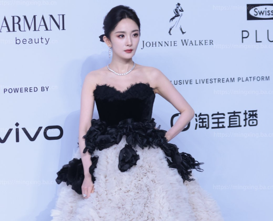 杨幂GQ红毯80P 微水